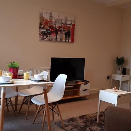 Bellaliving 2 Bedroom Apartment - Luton Лутон Екстер'єр фото