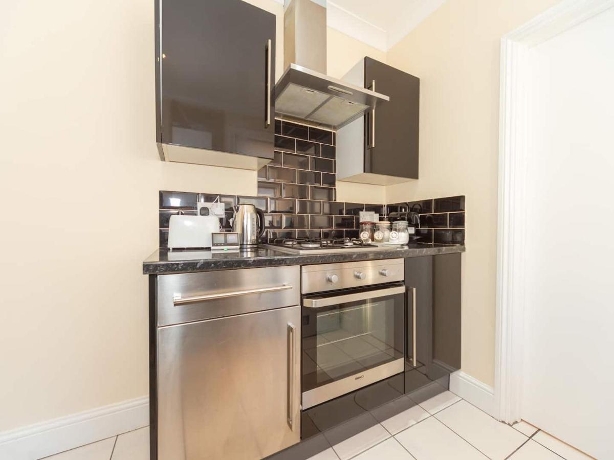 Bellaliving 2 Bedroom Apartment - Luton Лутон Екстер'єр фото